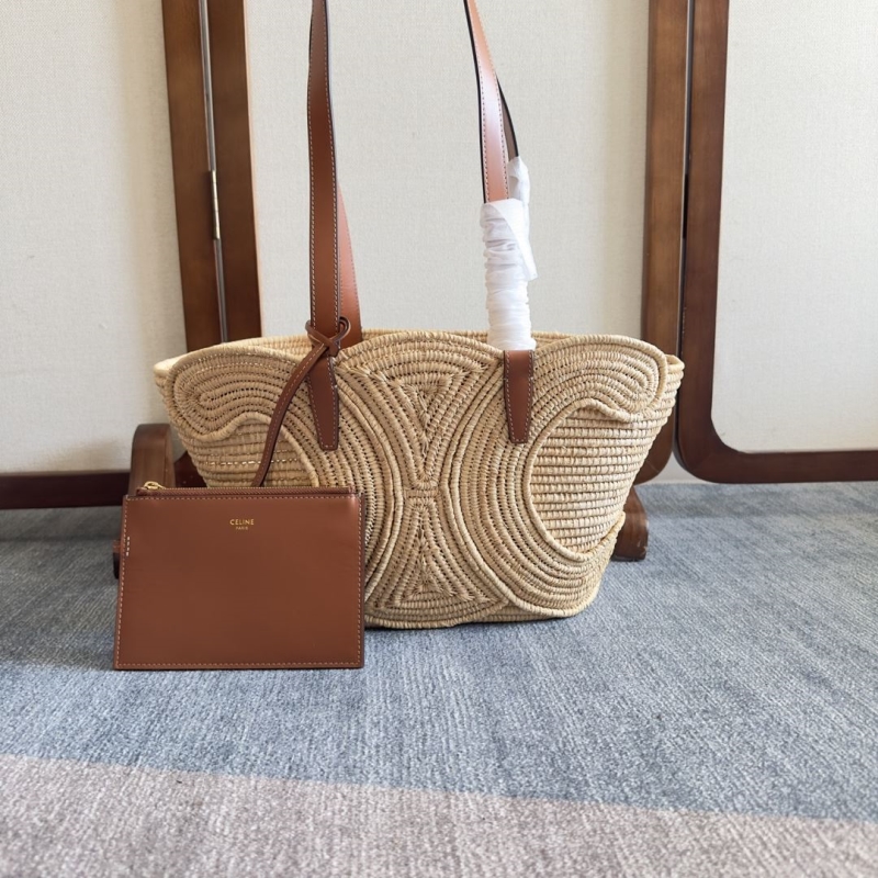 Ce1i*e bucket bags